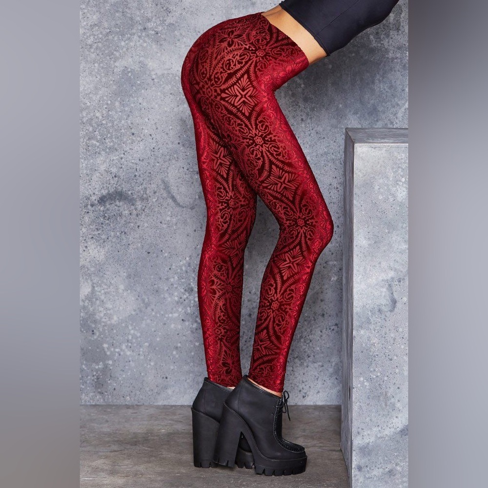 Blackmilk Clothing Burned Velvet Wine Leggings Size M NWT